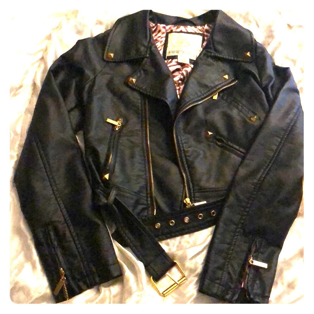 Arden B, Black Leather Jacket 🖤
